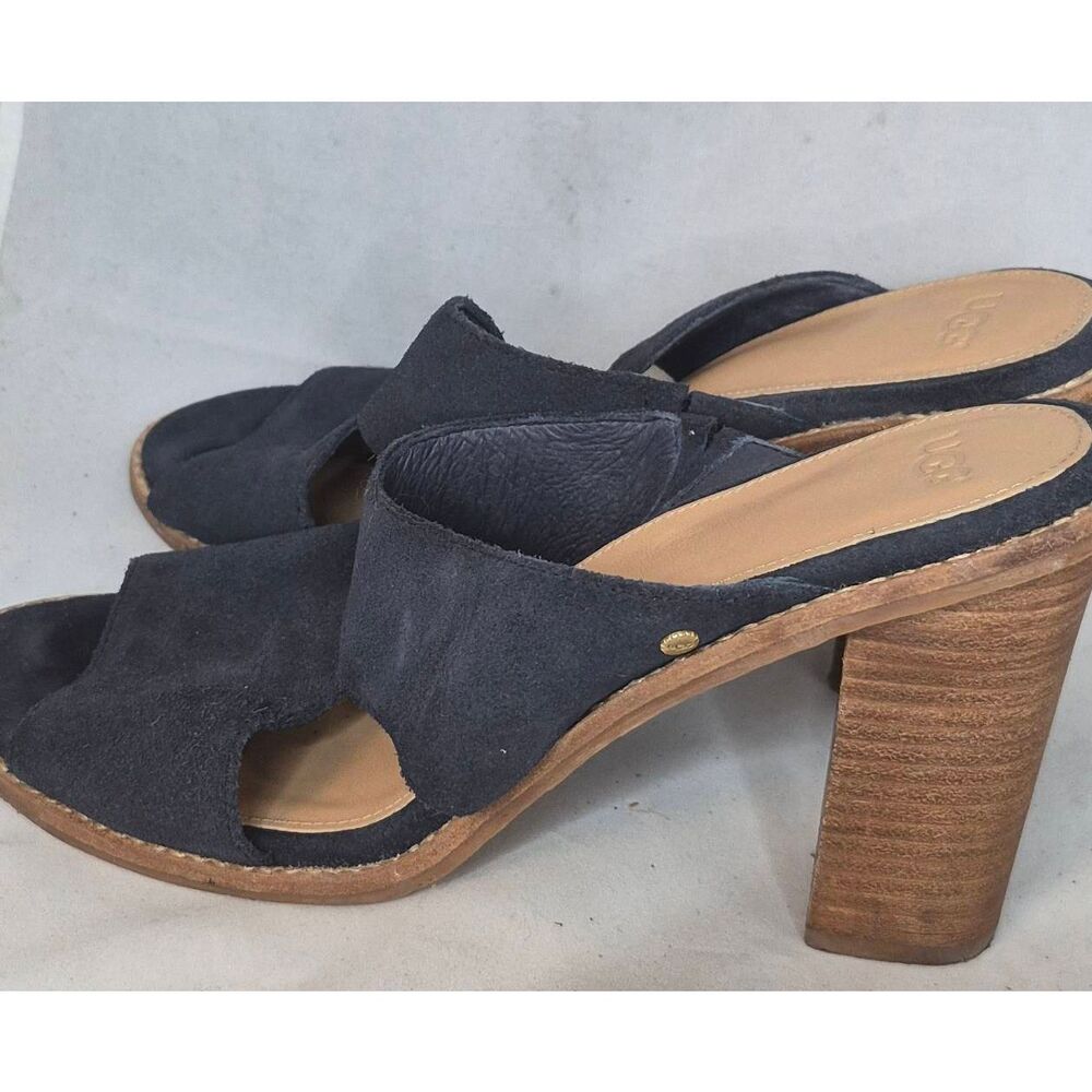 UGG heels - Picture 3 of 8